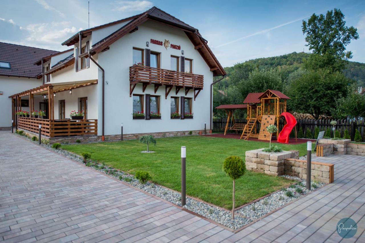 프라이드 Farkas Panzio B&B 외부 사진
